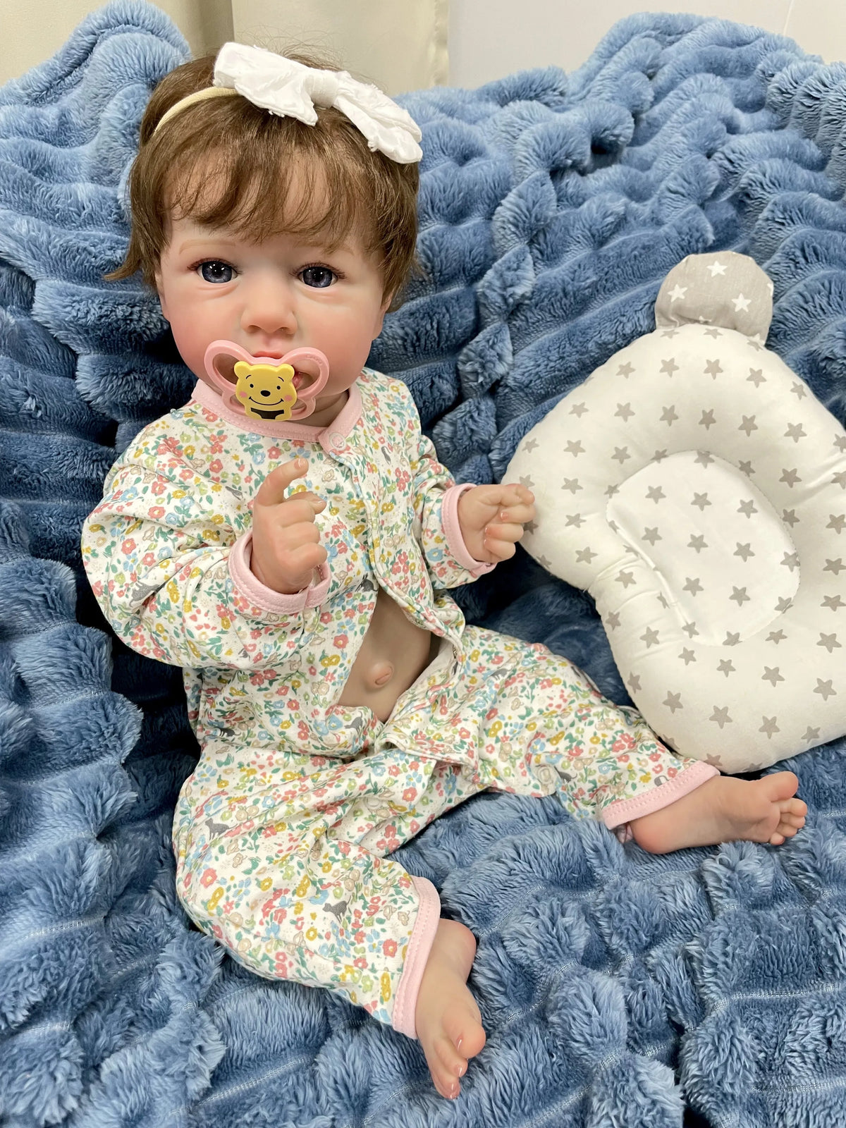 Maya 22-Inch Reborn Baby Girl Doll – Full Vinyl Lifelike Blue-Eyed Baby with Hand-Implanted Hair