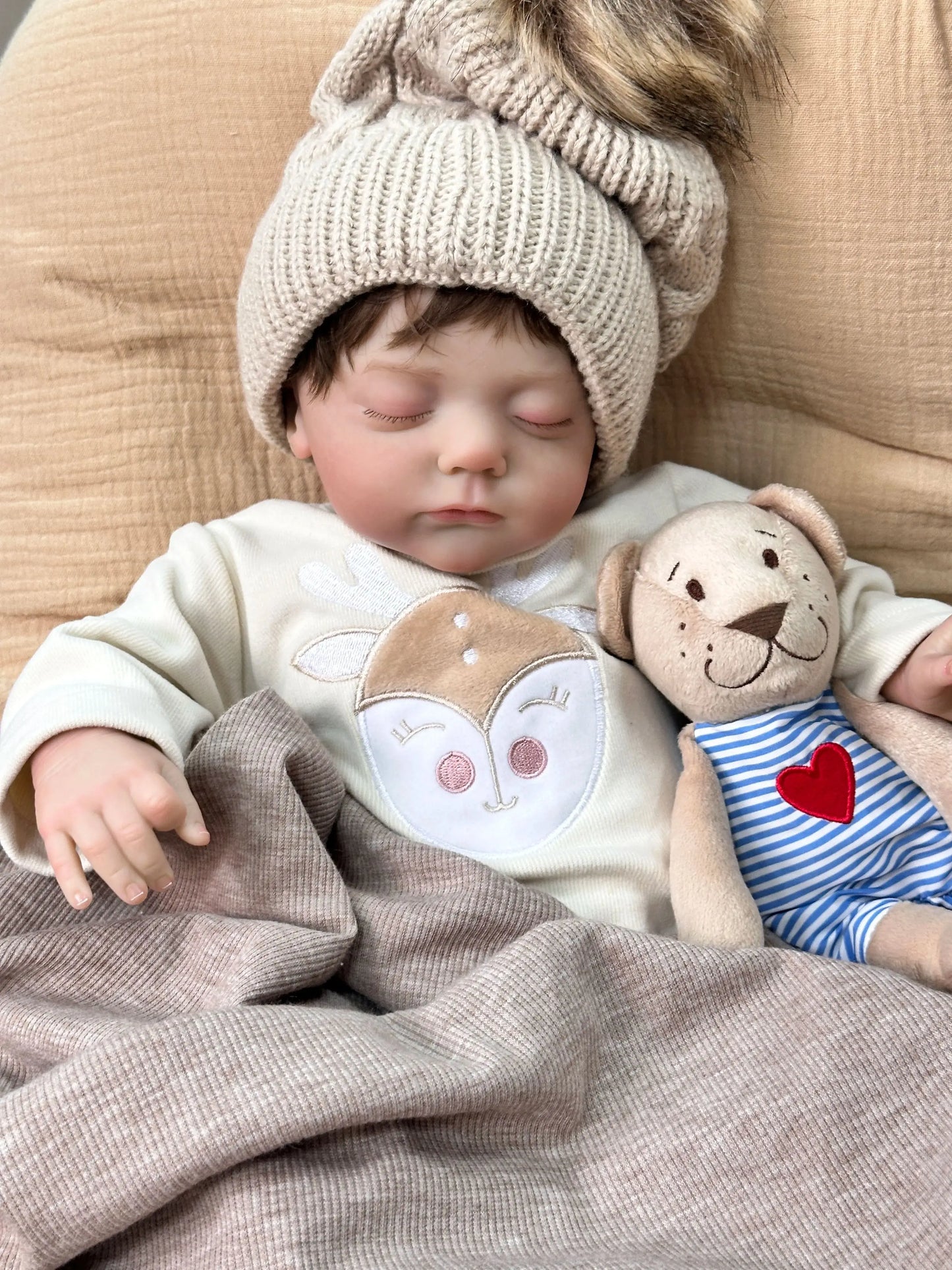Avery 19-Inch Sleeping Reborn Baby Doll – Lifelike Soft Cloth Body Newborn with Hand-Implanted Hair